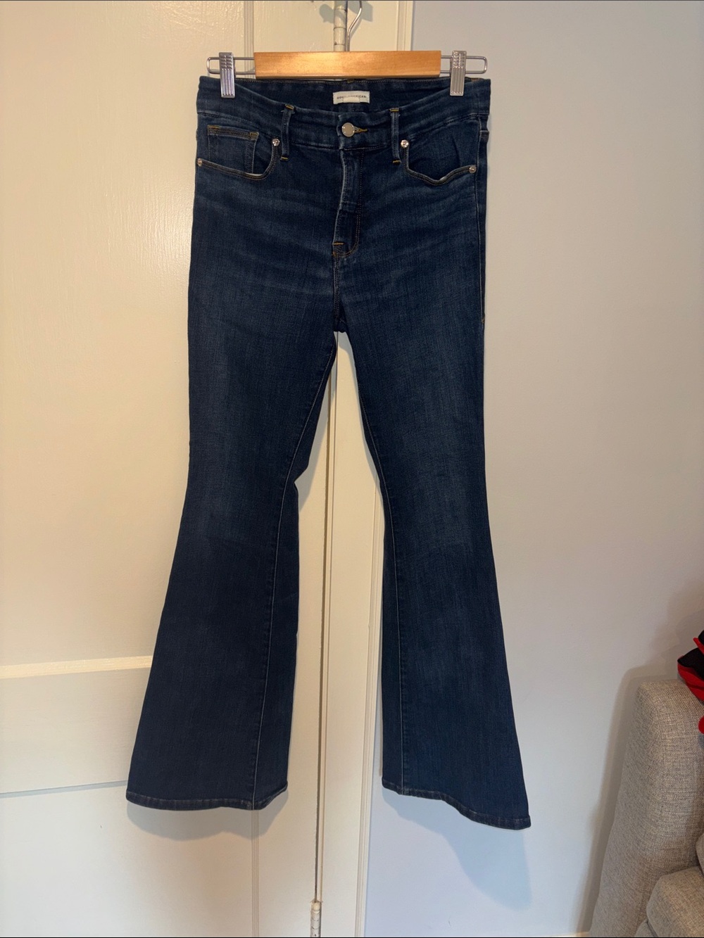 Good American Good Legs Flare Jeans 28/6
